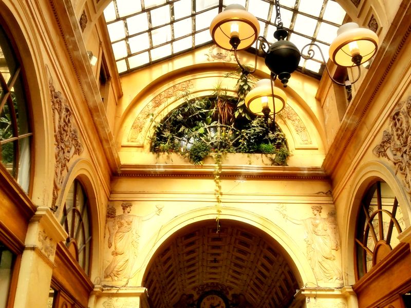 Под крышами парижских пассажей и галерей (6/11)
