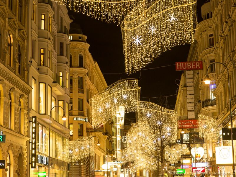 Рождественский блеск имперской столицы (6/6)