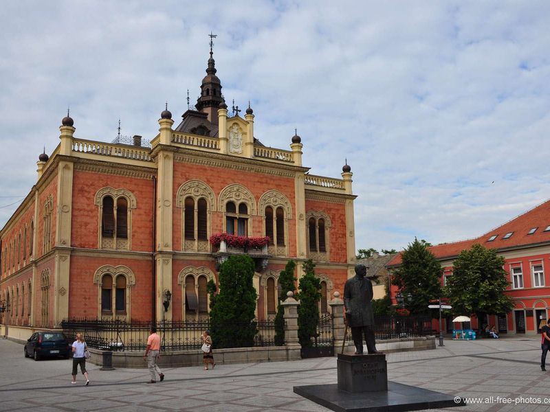 Обзорная экскурсия по Нови-Саду (10/16)