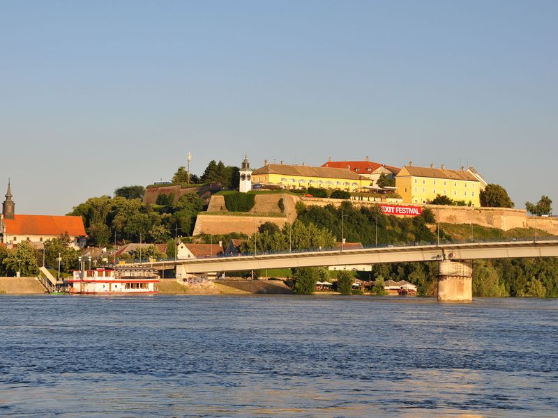 Обзорная экскурсия по Нови-Саду (12/16)