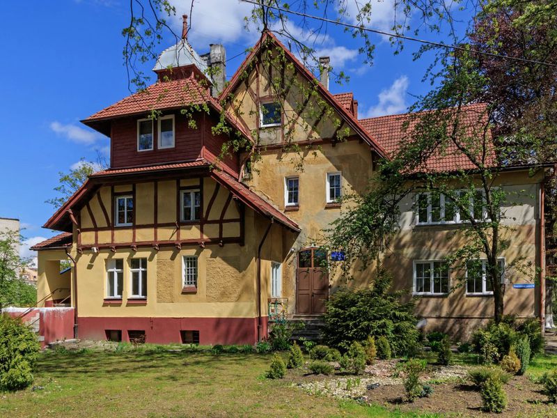 По Калининграду на автобусе (13/14)